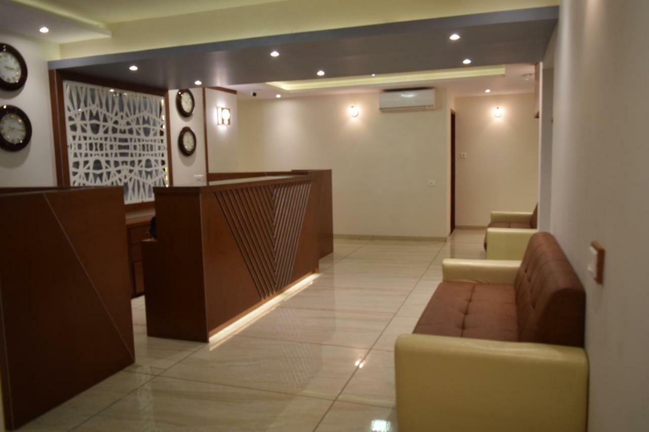 Hotel Aflon Midc Andheri East Bombay Eksteriør billede